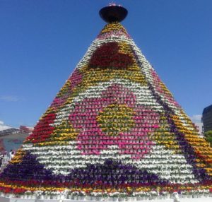 フラワーフェスティバル 花の塔